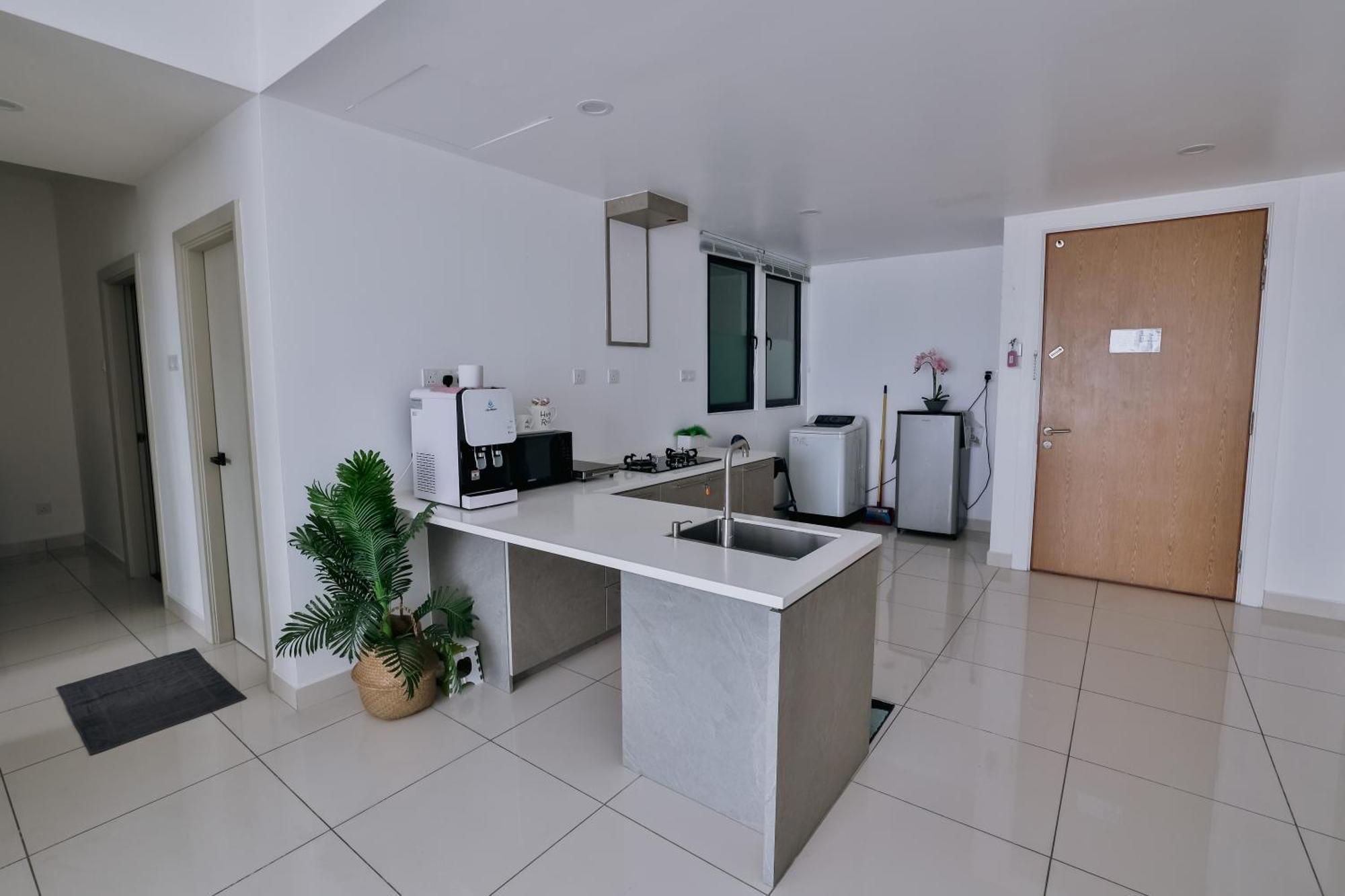 Mid Valley Southkey Mosaic 2br With Wifi 5-7pax Pangsapuri Johor Bahru