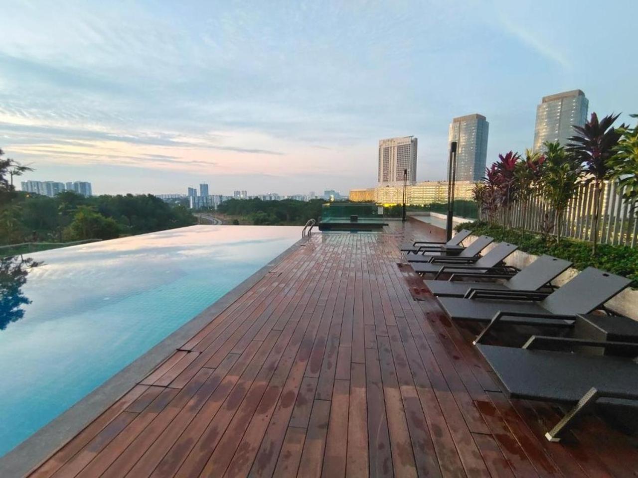 Mid Valley Southkey Mosaic 2br With Wifi 5-7pax Pangsapuri *