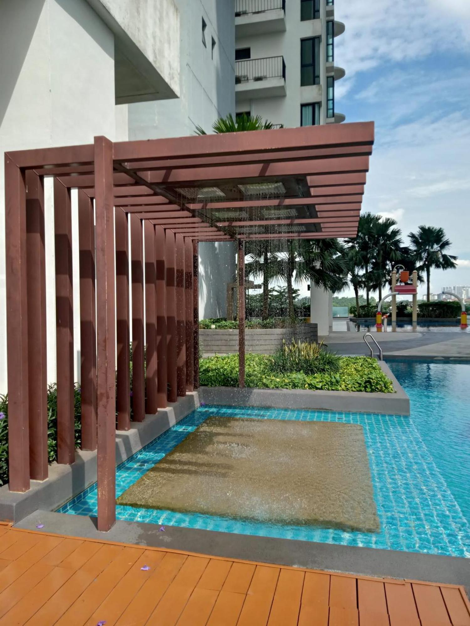 Mid Valley Southkey Mosaic 2br With Wifi 5-7pax * Johor Bahru