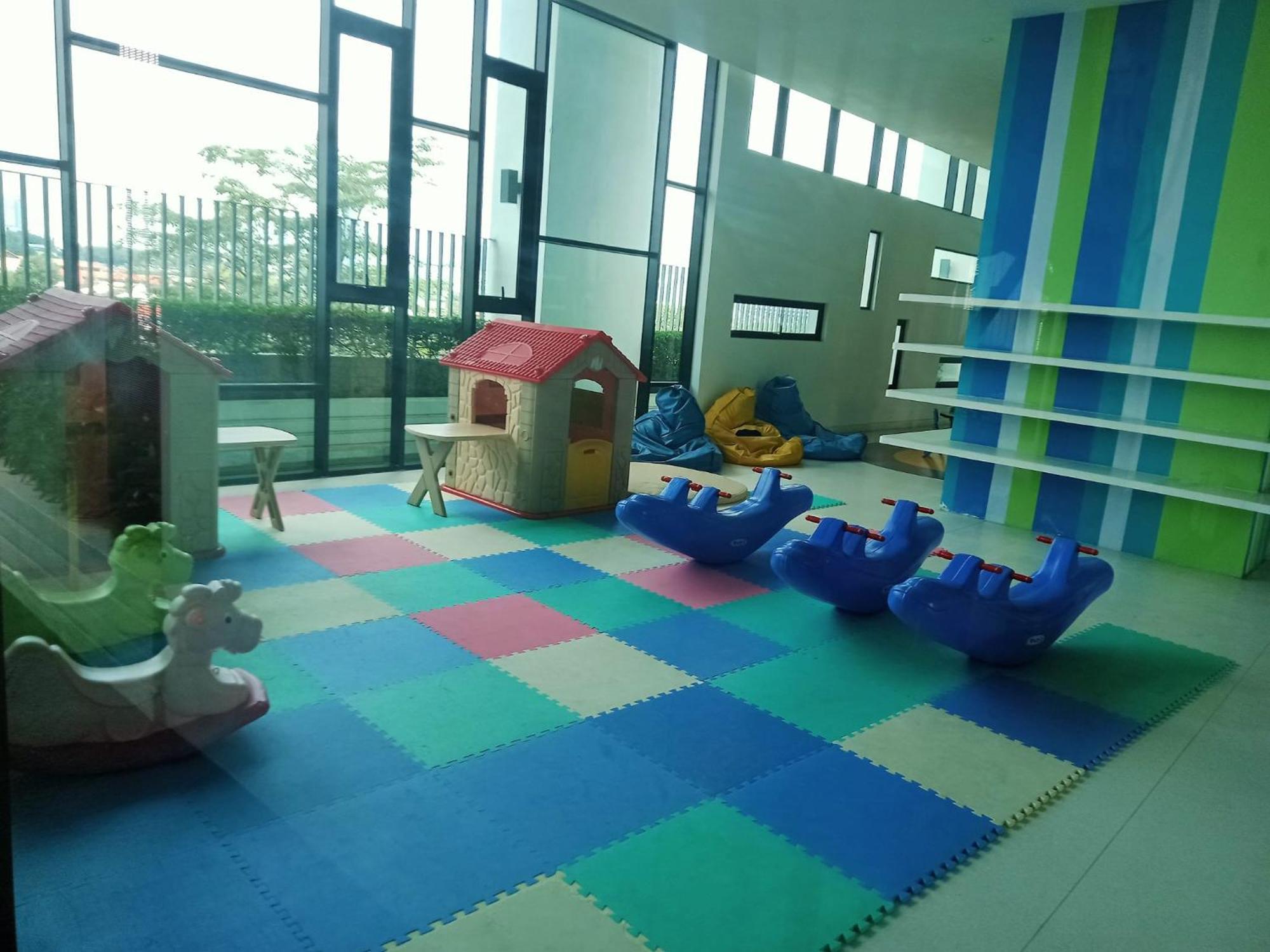 Mid Valley Southkey Mosaic 2br With Wifi 5-7pax Pangsapuri Johor Bahru
